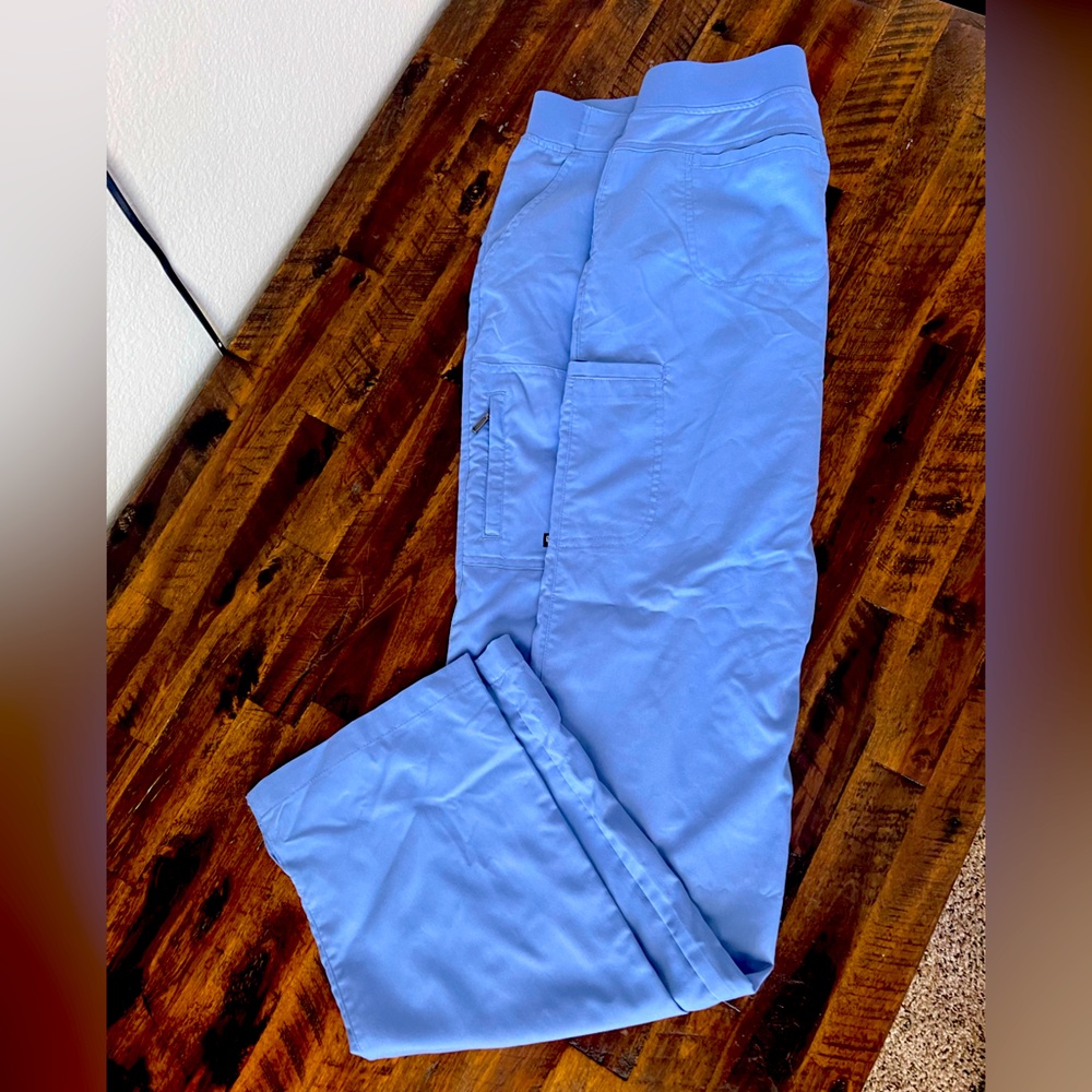 Women’s Greys Anatomy Scrub Bottoms - Medium/Tall
